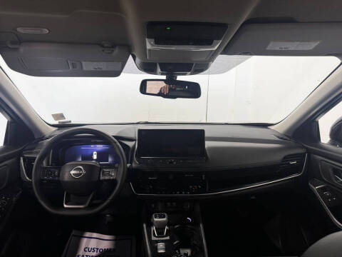2025 Nissan Rogue SL