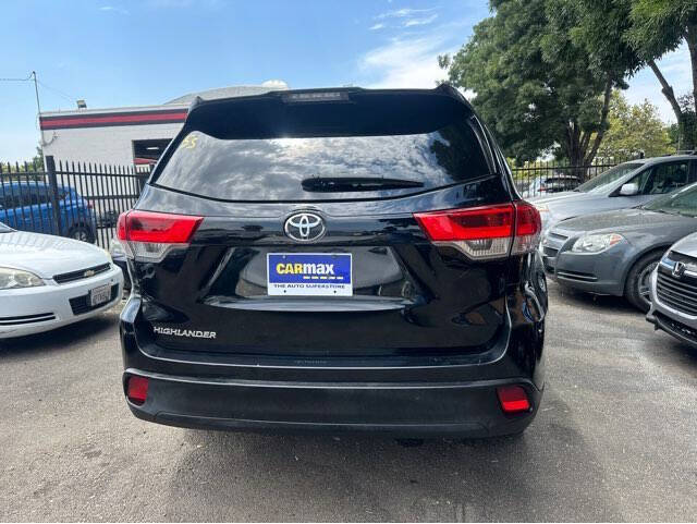 2019 Toyota Highlander for sale at Tracy Auto Depot in Tracy, CA