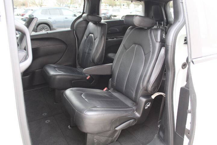 2018 Chrysler Pacifica Touring L Plus