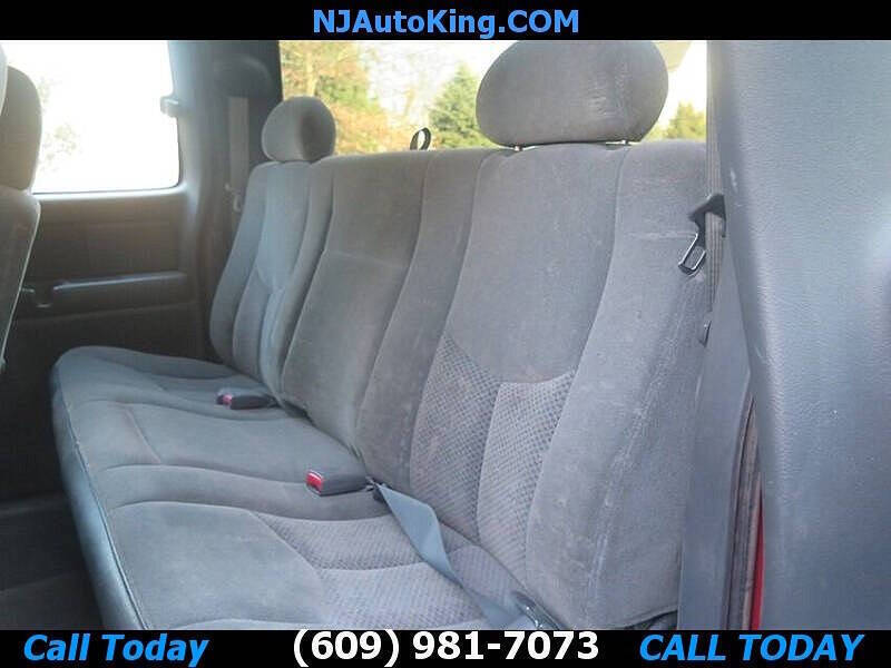 2004 Chevrolet Silverado 2500HD LS