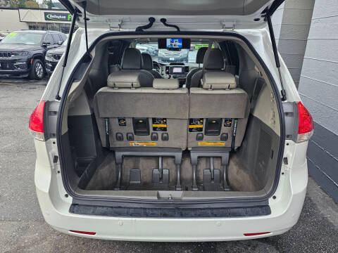 2014 Toyota Sienna Limited 7-Passenger