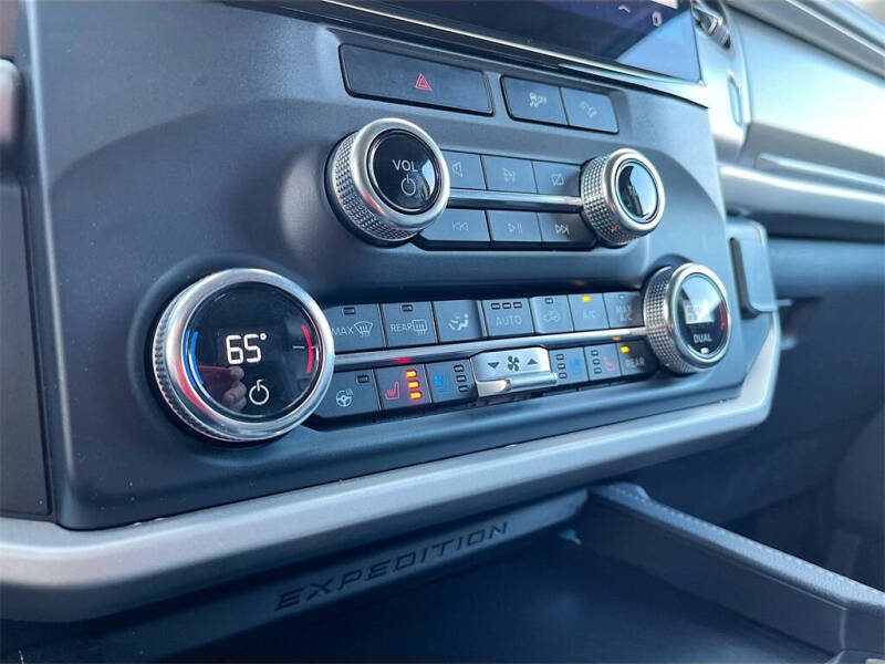 2023 Ford Expedition MAX XLT