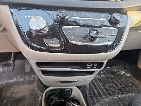 2018 Chrysler Pacifica Touring Plus
