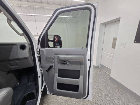 2011 Ford E-Series E-150