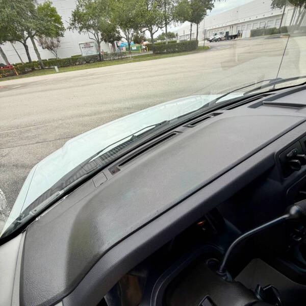 2011 Ford E-350