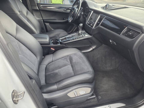 2016 Porsche Macan S