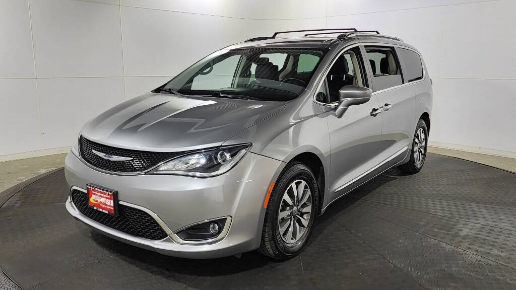 2020 Chrysler Pacifica for sale at NJ Car Buyer in Jersey City, NJ