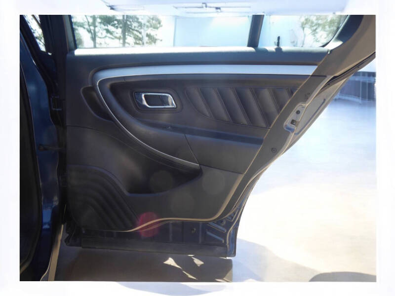 2017 Ford Taurus SEL