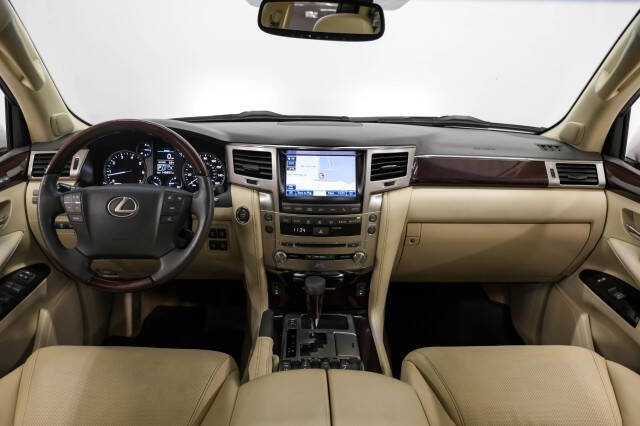 2013 Lexus LX 570