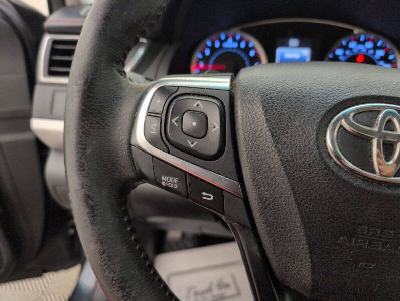 2016 Toyota Camry SE