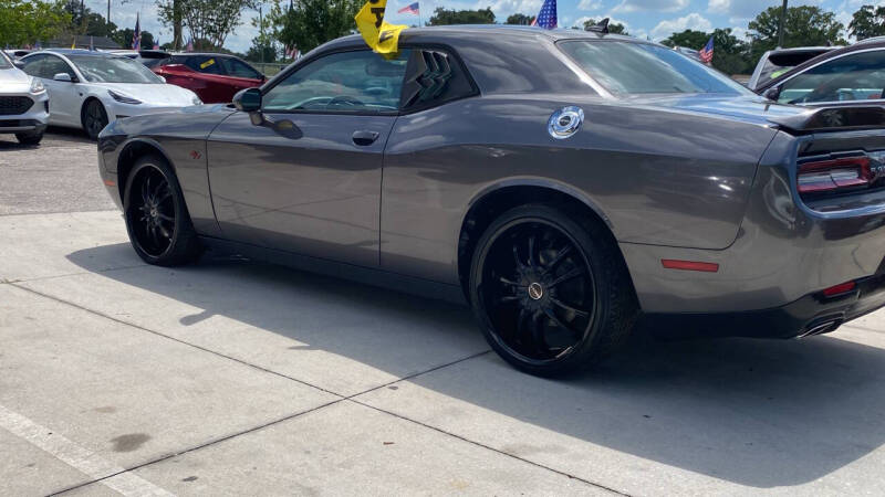2015 Dodge Challenger SXT Plus
