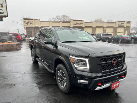 2024 Nissan Titan for sale at ASSOCIATED SALES & LEASING in Marshfield WI