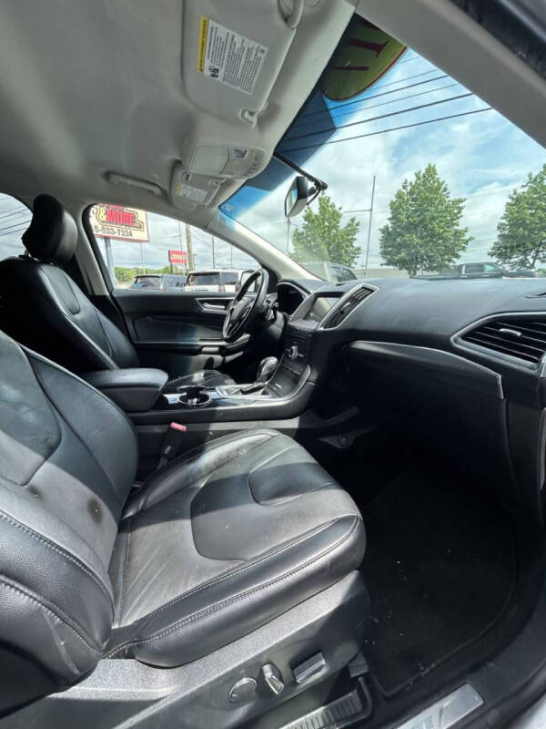 2017 Ford Edge Titanium