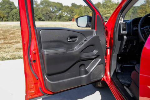 2022 Nissan Frontier S