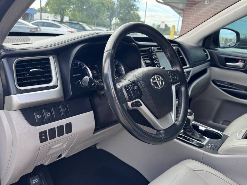 2017 Toyota Highlander XLE