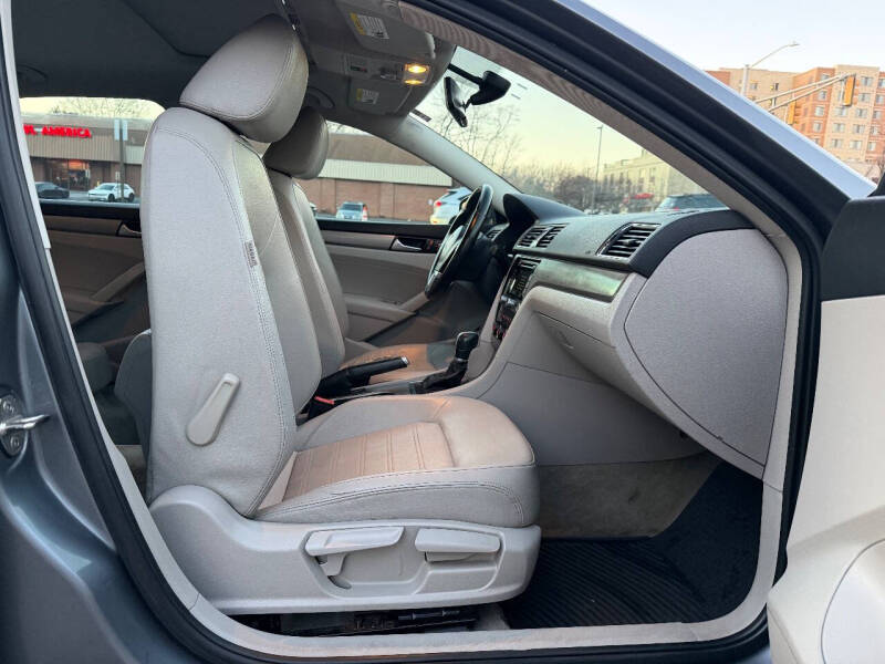 2015 Volkswagen Passat 1.8T SE