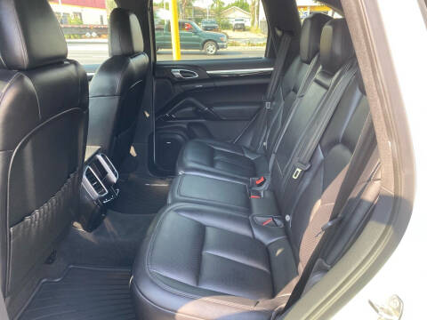 2016 Porsche Cayenne S