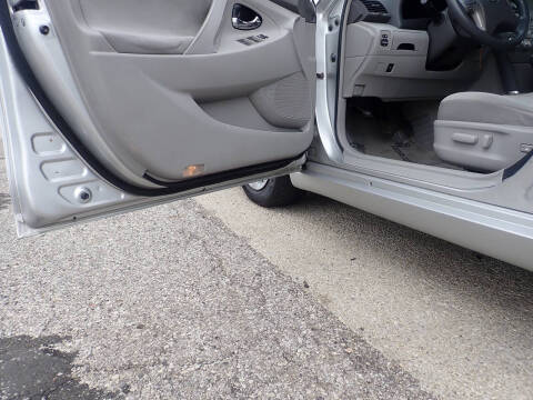 2010 Toyota Camry LE