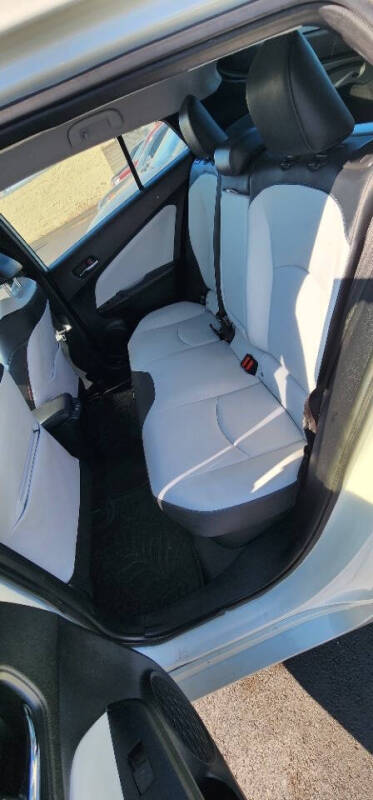 2019 Toyota Prius XLE AWD-e