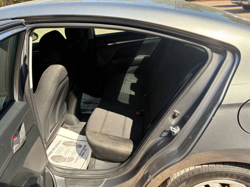 2020 Hyundai Elantra SE