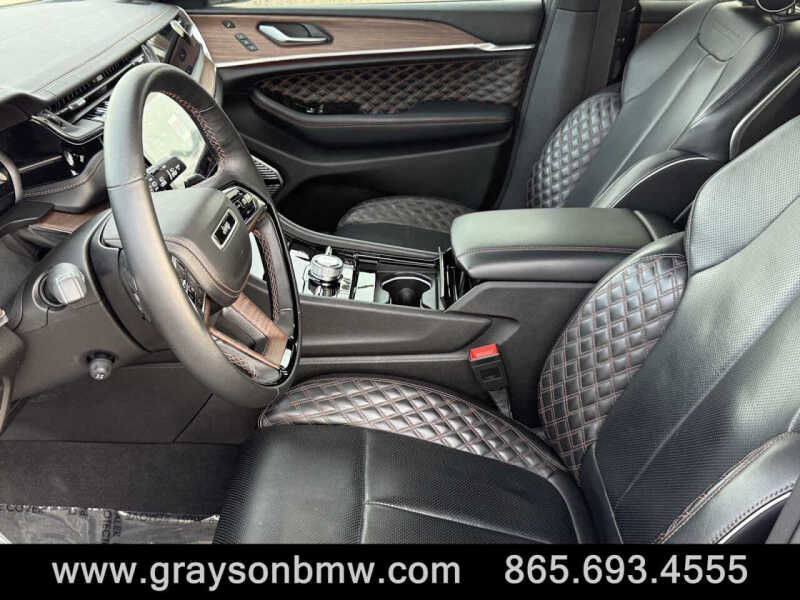 2022 Jeep Grand Cherokee