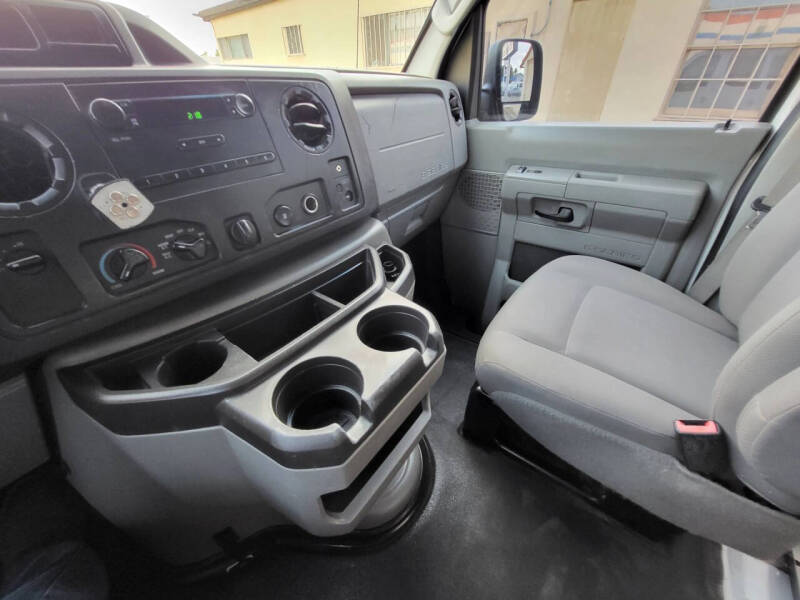 2014 Ford E-Series E-250
