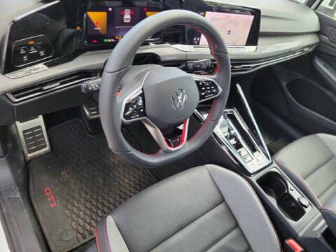 2024 Volkswagen Golf GTI SE