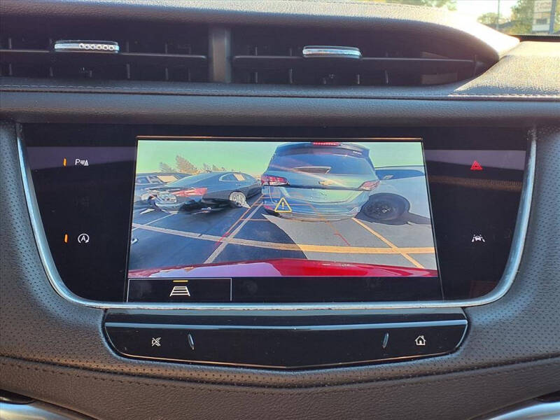 2024 Cadillac XT6 Luxury