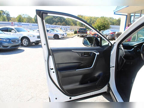 2021 Toyota RAV4 Hybrid LE