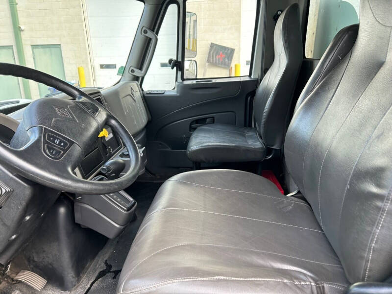 2017 International DuraStar 4300