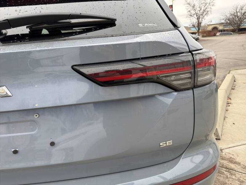 2026 Mitsubishi Outlander SE