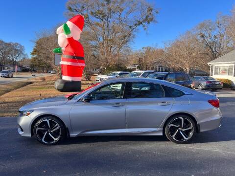 2022 Honda Accord for sale at SIGNATURES AUTOMOTIVE GROUP LLC in Spartanburg SC