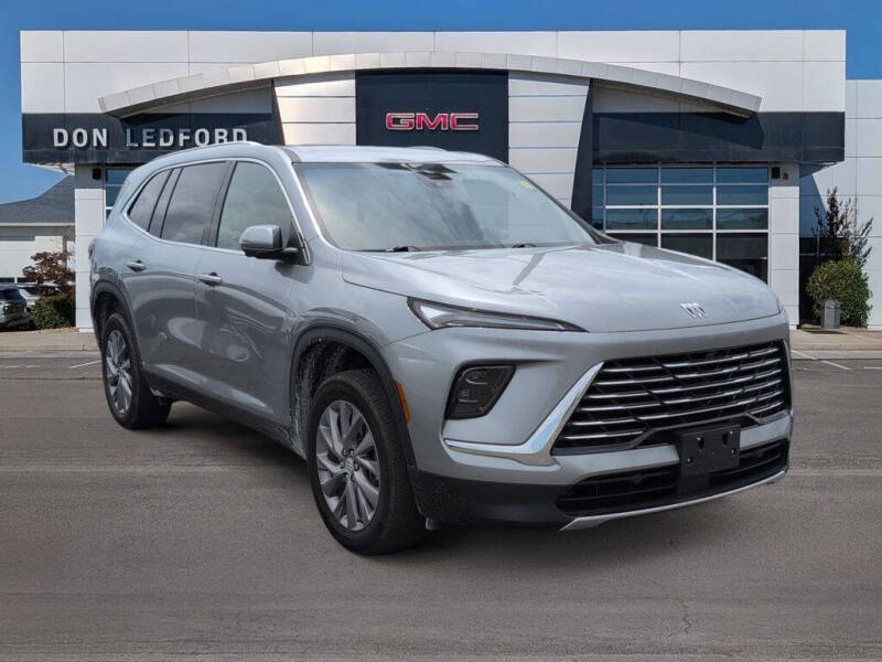2025 Buick Enclave Preferred