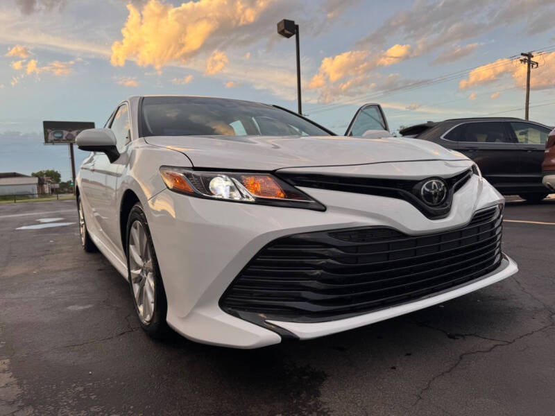 2019 Toyota Camry LE