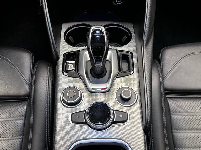 2023 Alfa Romeo Giulia Veloce