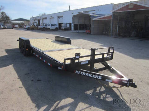 2025 PJ Trailer T6 Equipment Tilt T6J2272BTTK for sale at Rondo Truck & Trailer in Sycamore IL