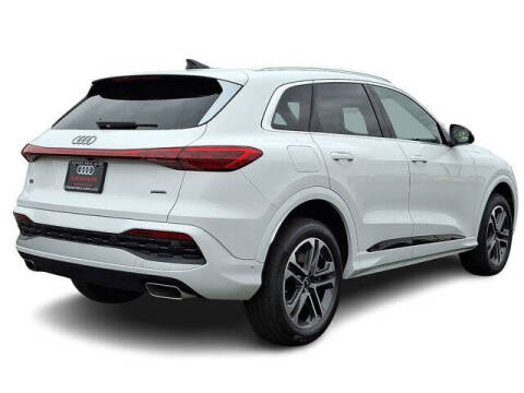 2025 Audi Q5 quattro Premium Plus TFSI