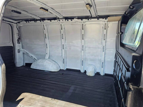 2022 Chevrolet Express 3500