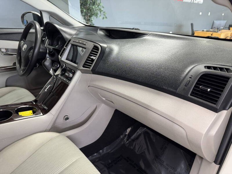 2012 Toyota Venza LE