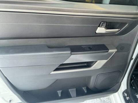 2024 Toyota Tundra SR5