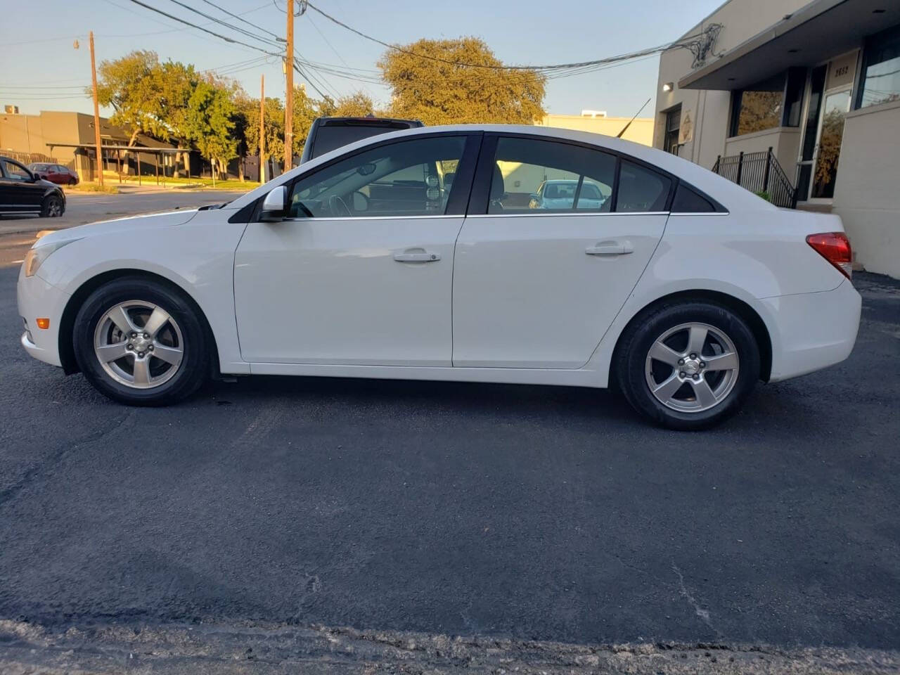 2014 Chevrolet Cruze for sale at Sarenco Auto Inc in Dallas, TX