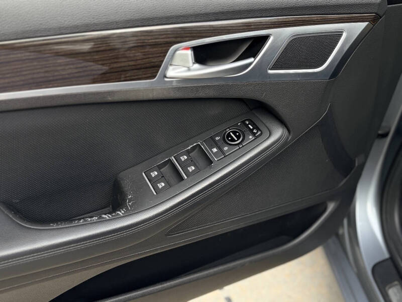 2015 Hyundai Genesis 3.8L