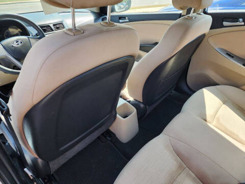 2016 Hyundai Accent SE