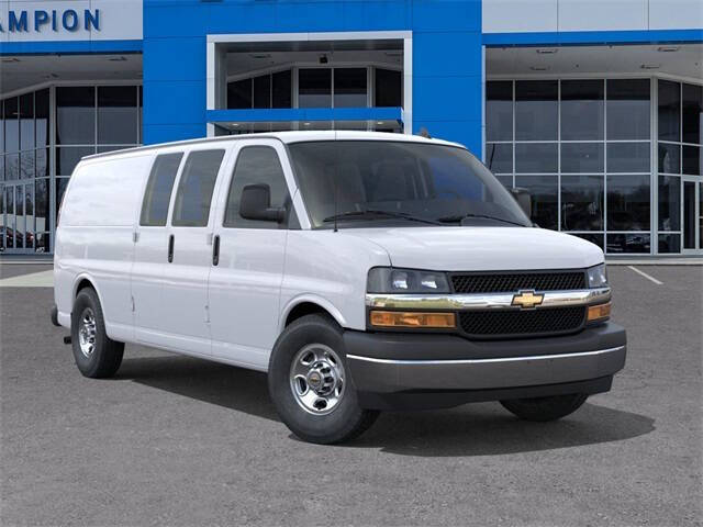 2025 Chevrolet Express 2500