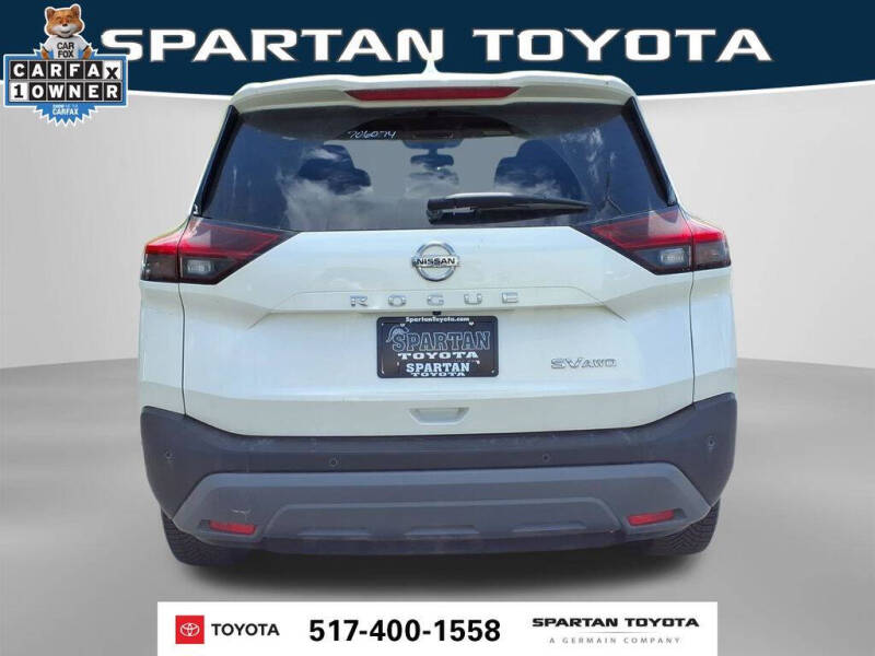 2021 Nissan Rogue SV