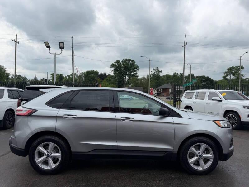 2020 Ford Edge SE