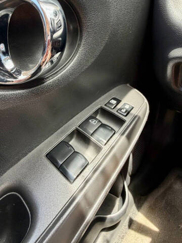 2014 Nissan Versa Note SV