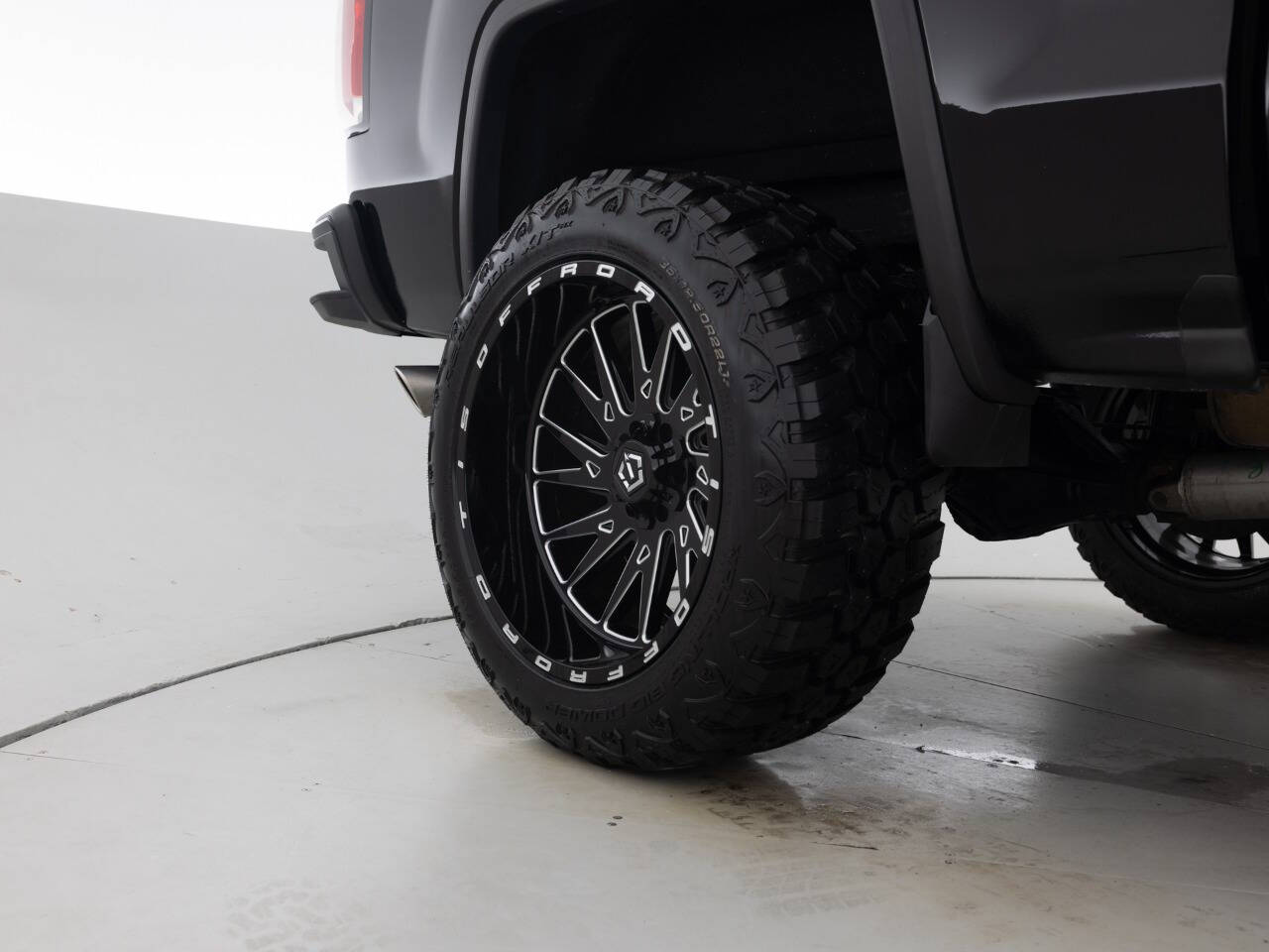 Used Car 2017 Gmc Sierra 1500  Denali 4x4 4dr Crew Cab 5.8 Ft. Sb For Sale Under $35,000 In Coal City, Illinois