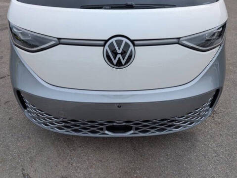 2025 Volkswagen ID. Buzz Pro S Plus