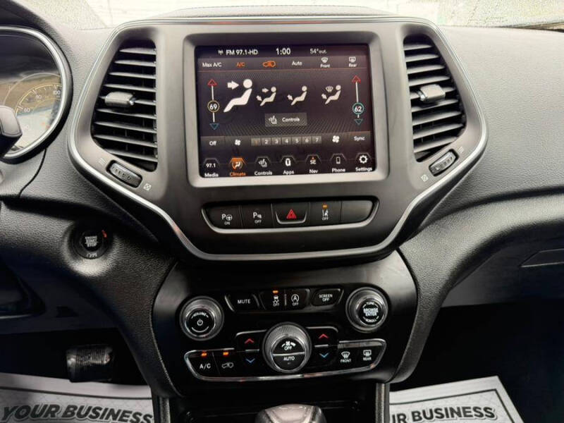 2023 Jeep Cherokee Altitude Lux